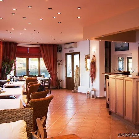 Akrotiraki Hotel 2*