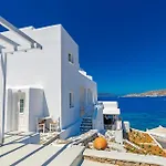 Akrotiraki Hotel