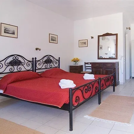 Akrotiraki Hotel
