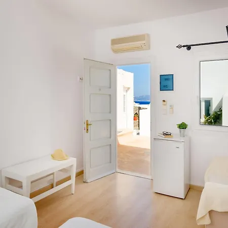 Akrotiraki Hotel 2*