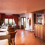 Akrotiraki Hotel 2*